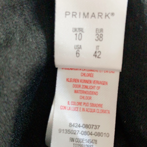 Deep v-neck criss cross one piece swimsuit - Picture 4 of 6